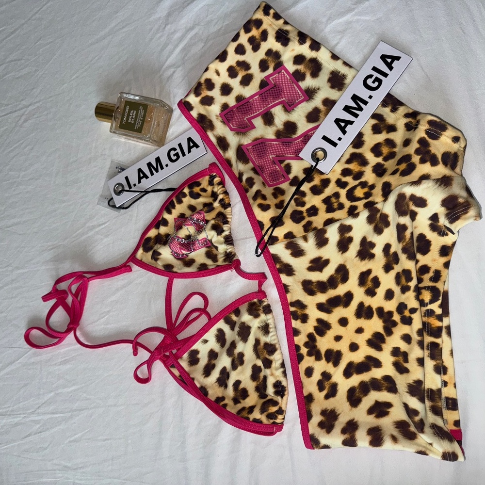 I am gia swim set